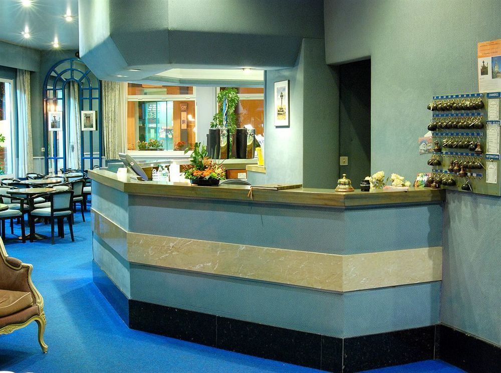 Logis Hotel Restaurant De France Saint-Geniez-dʼOlt Zewnętrze zdjęcie