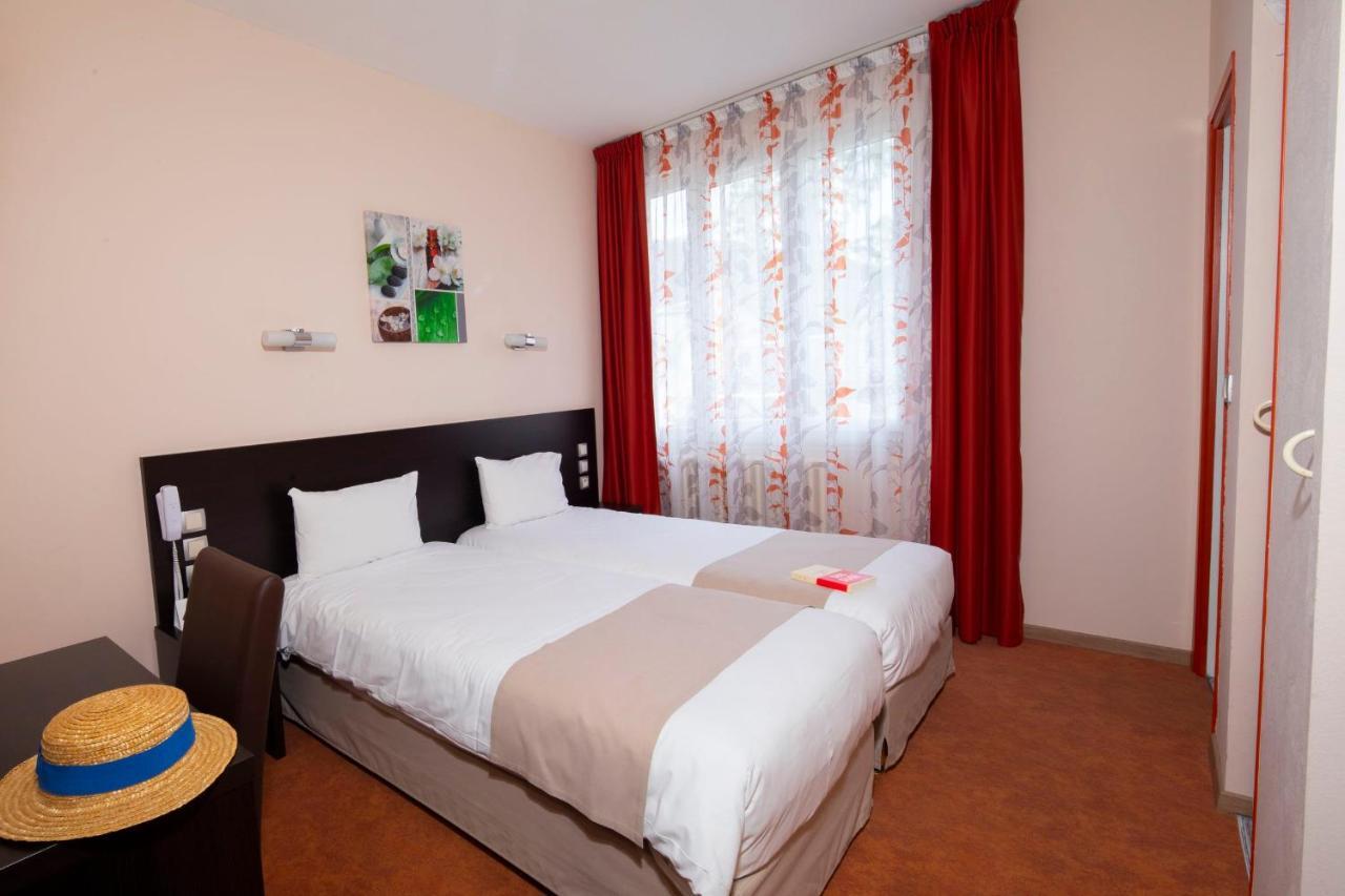 Logis Hotel Restaurant De France Saint-Geniez-dʼOlt Zewnętrze zdjęcie