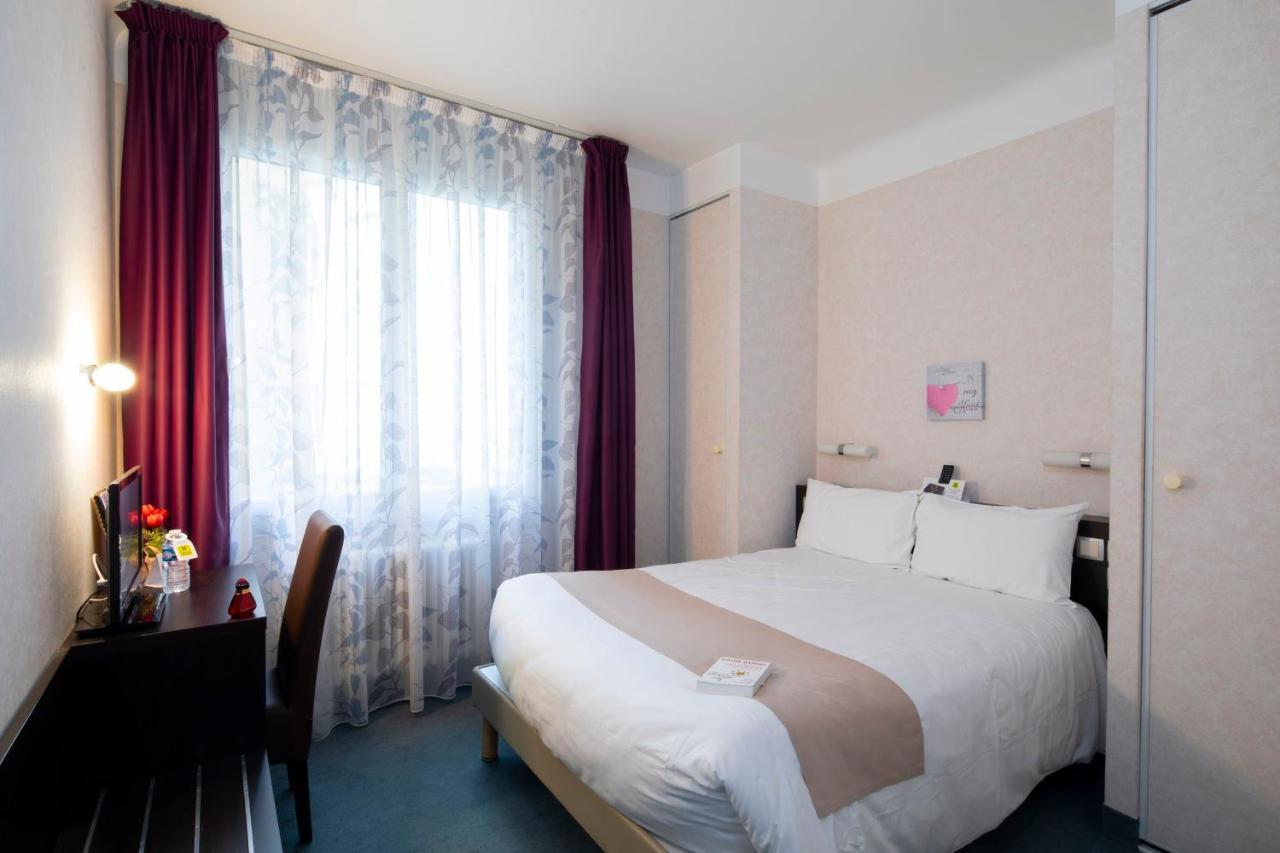 Logis Hotel Restaurant De France Saint-Geniez-dʼOlt Zewnętrze zdjęcie