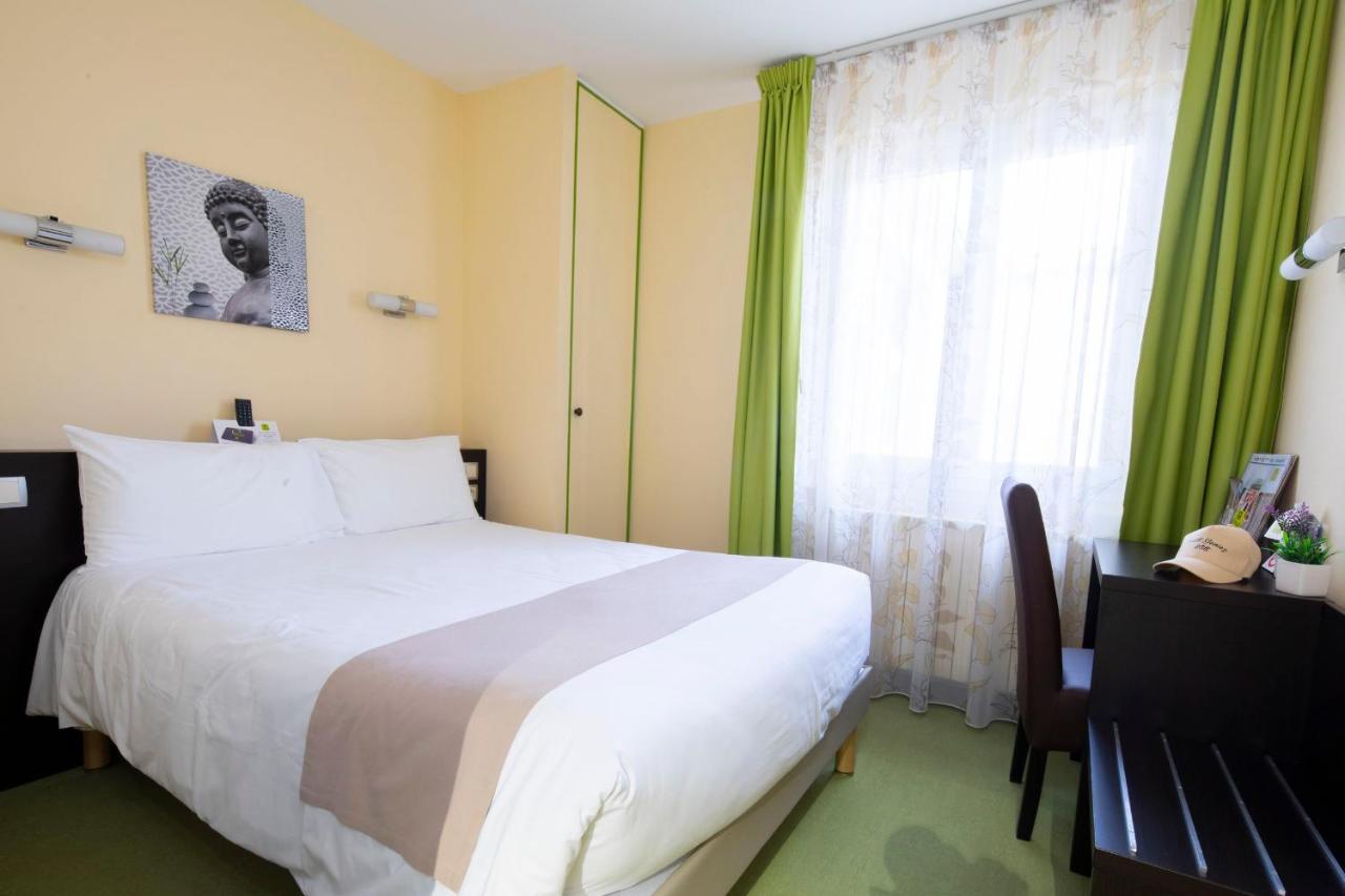 Logis Hotel Restaurant De France Saint-Geniez-dʼOlt Zewnętrze zdjęcie
